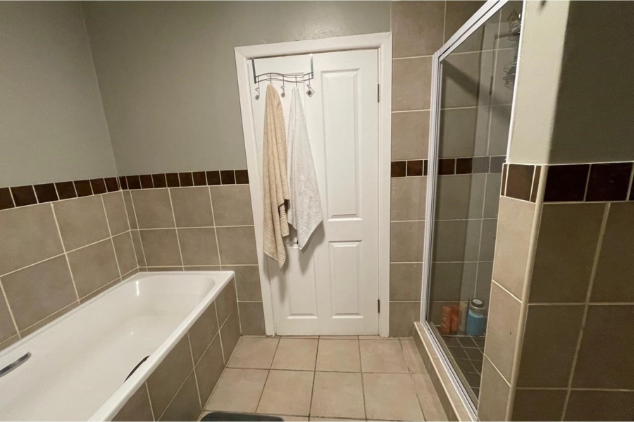 2 Bedroom Property for Sale in Sherwood Eastern Cape
